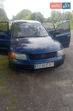 Седан Volkswagen Passat 1998 в Малині