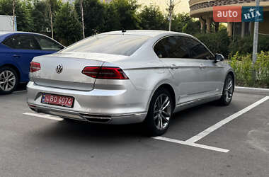 Седан Volkswagen Passat 2018 в 