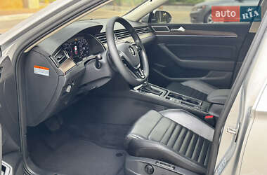 Седан Volkswagen Passat 2018 в 