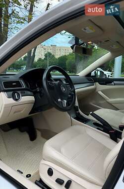 Седан Volkswagen Passat 2014 в 