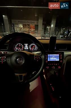 Седан Volkswagen Passat 2014 в 