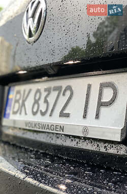 Универсал Volkswagen Passat 2012 в 