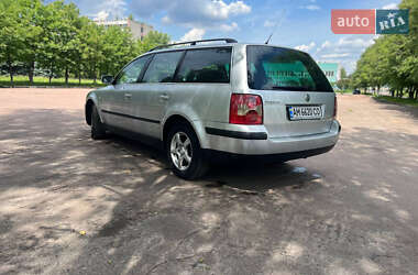 Універсал Volkswagen Passat 2002 в 