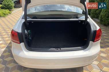 Седан Volkswagen Passat 2014 в 