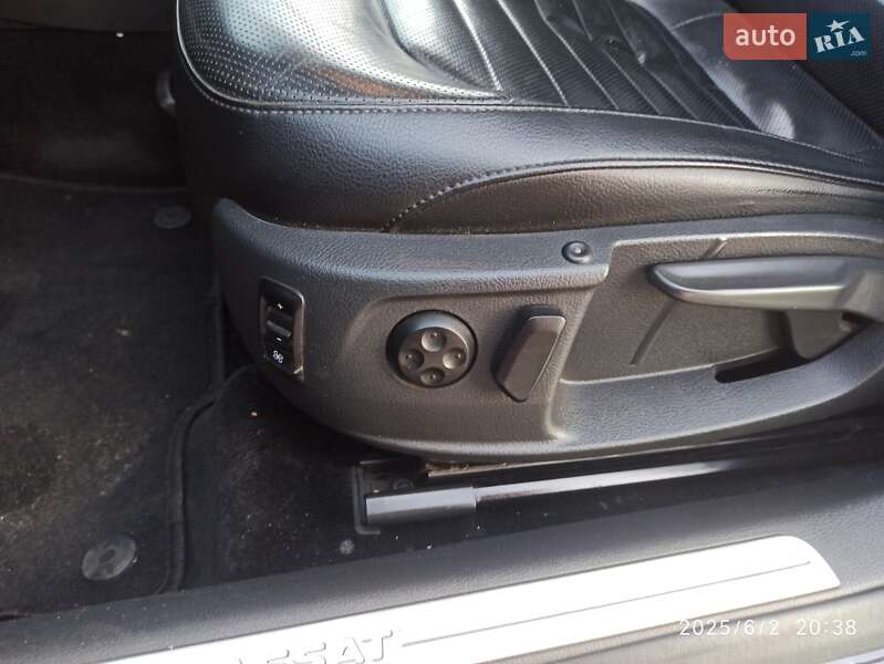 Універсал Volkswagen Passat 2010 в Рівному