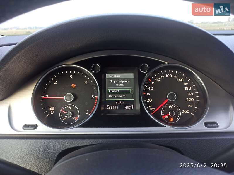 Універсал Volkswagen Passat 2010 в Рівному