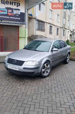 Седан Volkswagen Passat 2001 в 