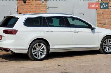 Универсал Volkswagen Passat 2021 в 