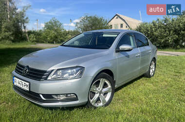 Седан Volkswagen Passat 2011 в Василькове