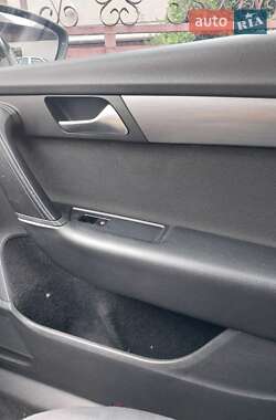 Седан Volkswagen Passat 2012 в Рахове