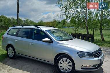 Універсал Volkswagen Passat 2011 в 
