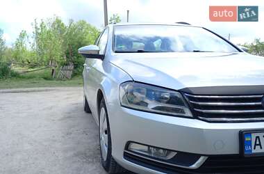 Універсал Volkswagen Passat 2011 в 