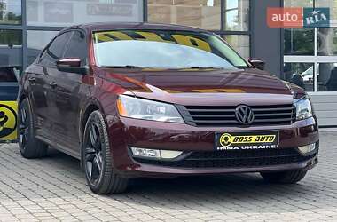 Седан Volkswagen Passat 2013 в Ивано-Франковске