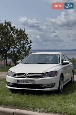 Седан Volkswagen Passat 2015 в Києві