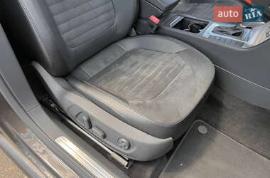 Седан Volkswagen Passat 2013 в 