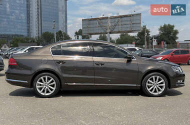 Седан Volkswagen Passat 2013 в 