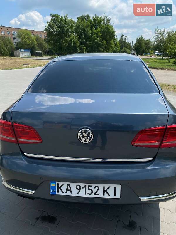 Седан Volkswagen Passat 2014 в Ватутино