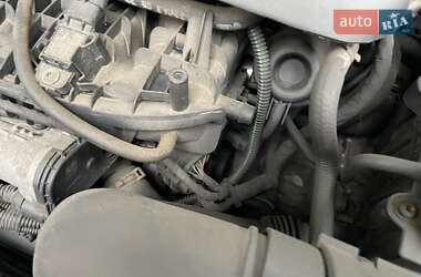 Седан Volkswagen Passat 2013 в 