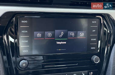 Седан Volkswagen Passat 2021 в 