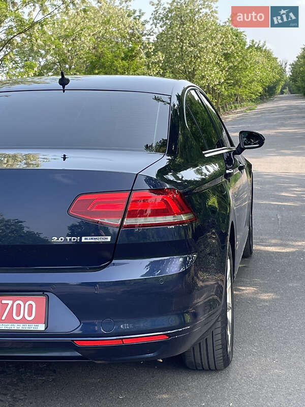 Седан Volkswagen Passat 2015 в Рожище