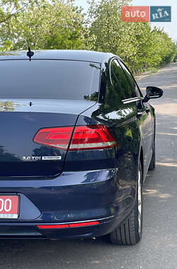 Седан Volkswagen Passat 2015 в 