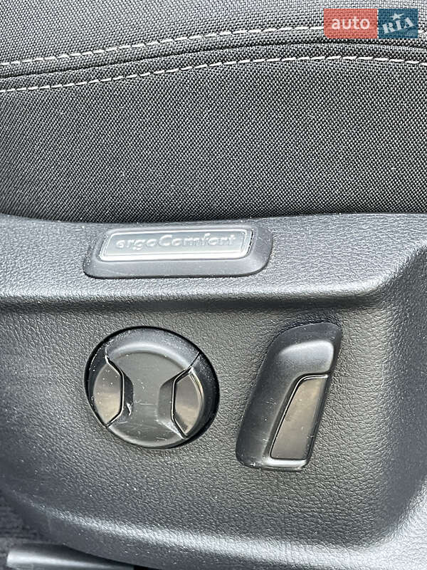 Седан Volkswagen Passat 2015 в Рожище