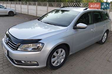 Універсал Volkswagen Passat 2011 в 