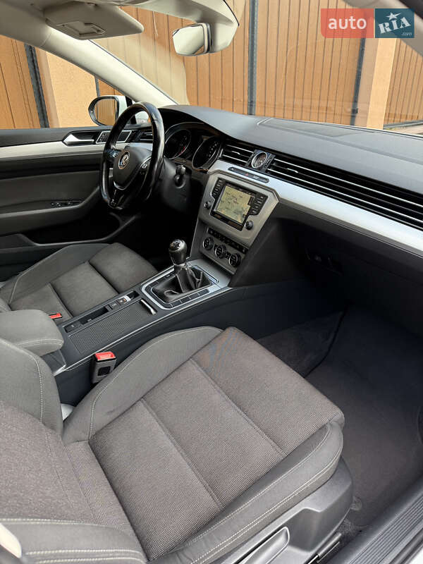 Універсал Volkswagen Passat 2015 в Береговому