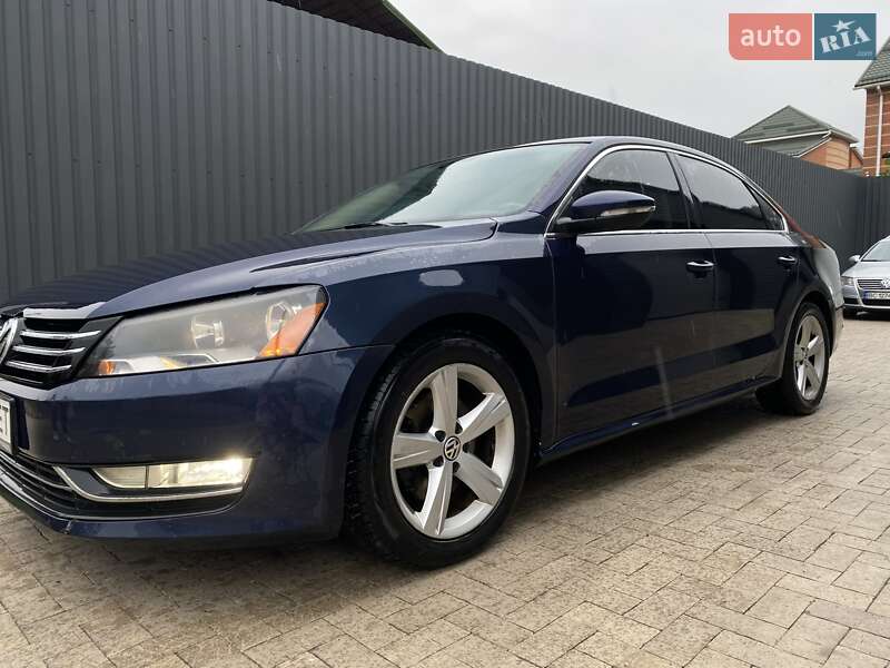 Седан Volkswagen Passat 2012 в Киеве