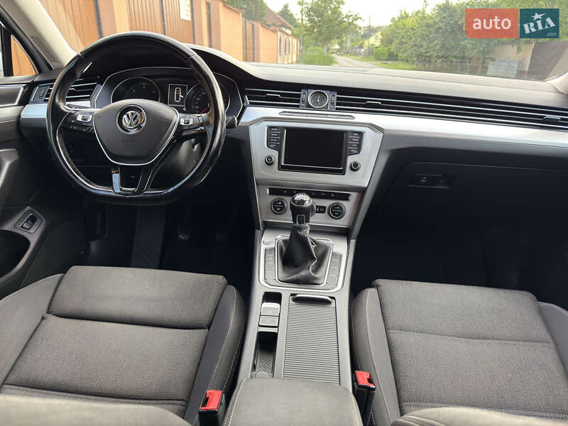 Універсал Volkswagen Passat 2015 в Береговому