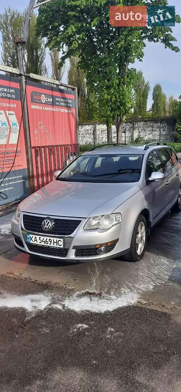 Універсал Volkswagen Passat 2008 в 