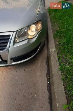 Універсал Volkswagen Passat 2008 в 