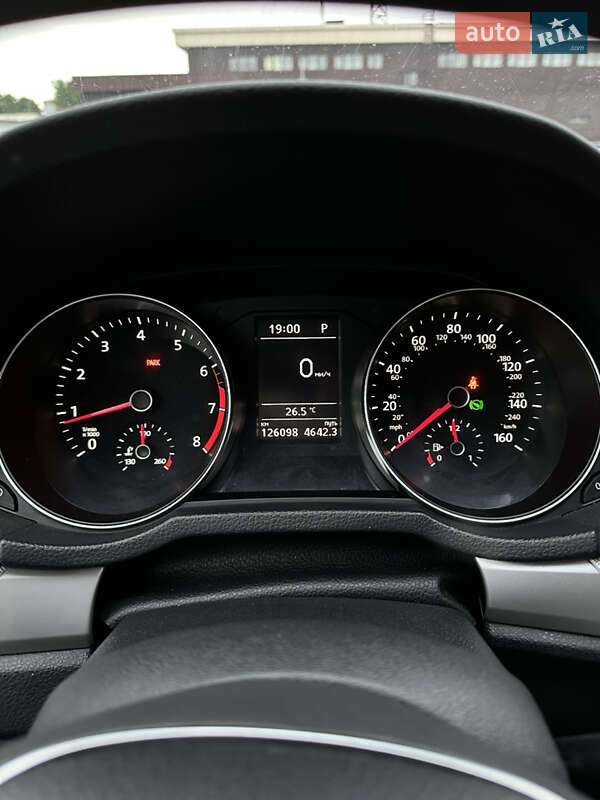Седан Volkswagen Passat 2015 в Черкасах