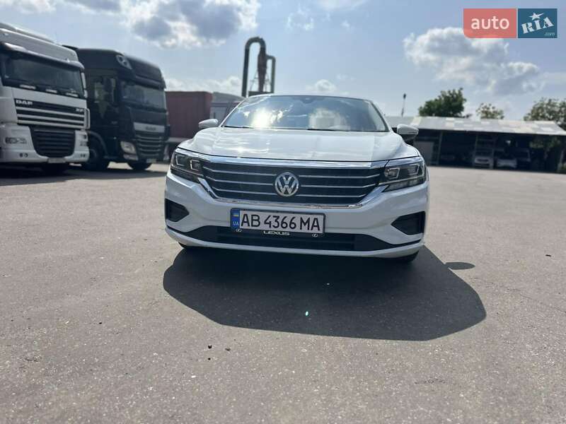 Седан Volkswagen Passat 2019 в Виннице