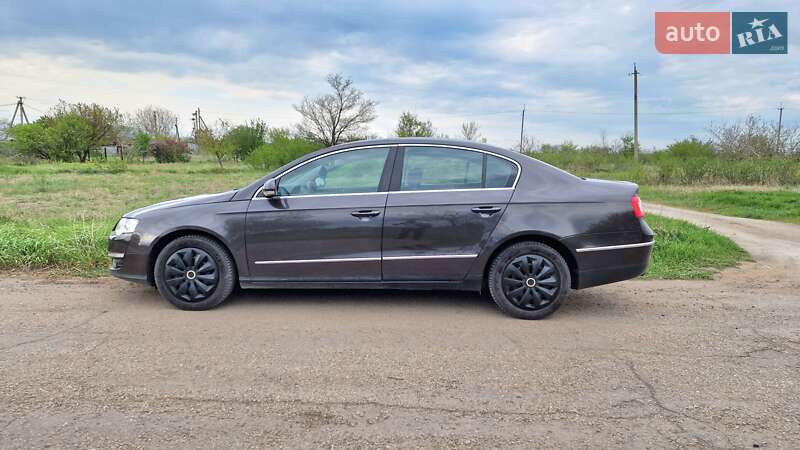 Седан Volkswagen Passat 2006 в Запоріжжі