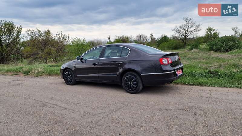 Седан Volkswagen Passat 2006 в Запоріжжі
