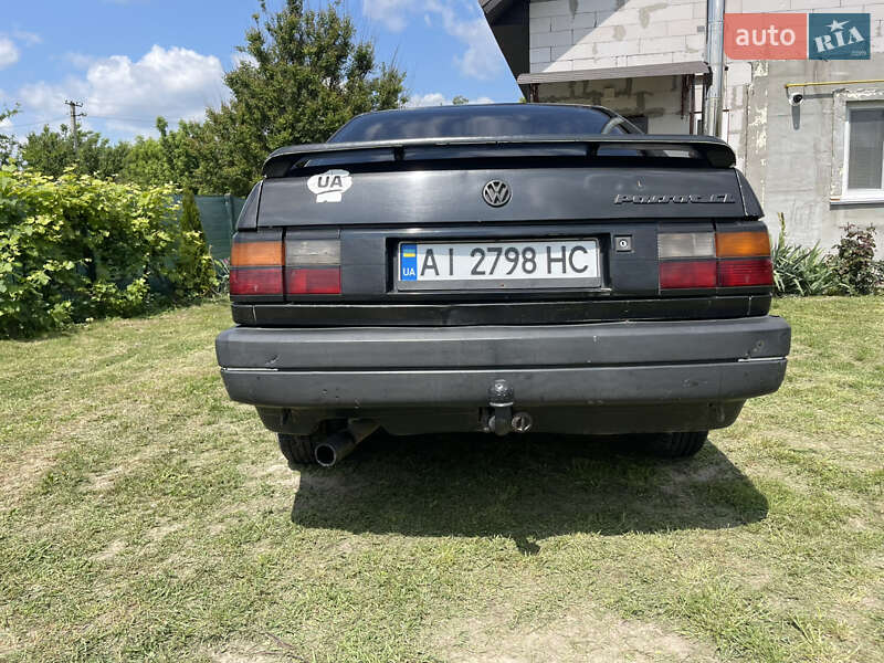 Седан Volkswagen Passat 1989 в Барышевке