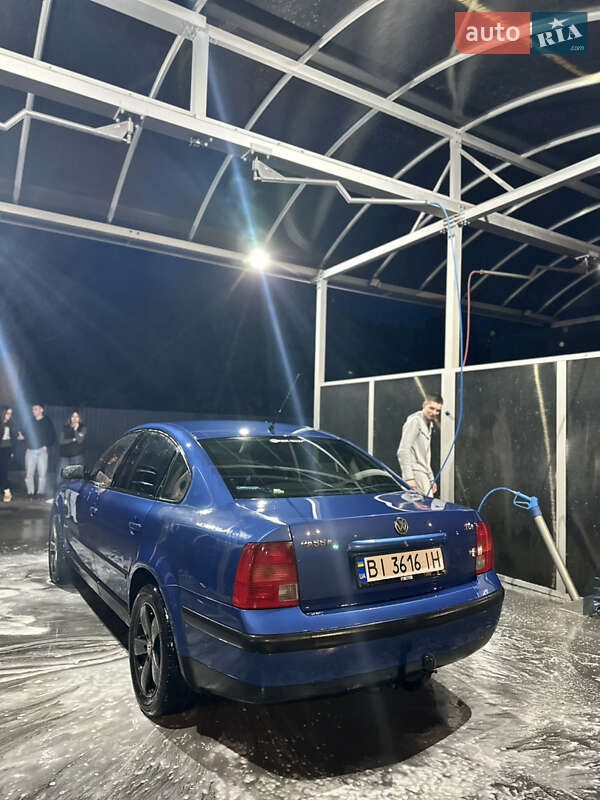 Седан Volkswagen Passat 1999 в Полтаві