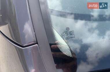 Універсал Volkswagen Passat 2012 в 