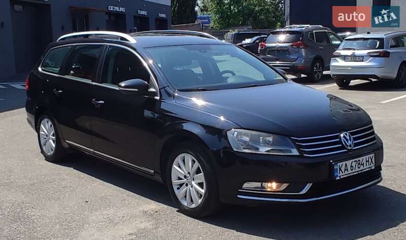 Универсал Volkswagen Passat 2011 в Киеве