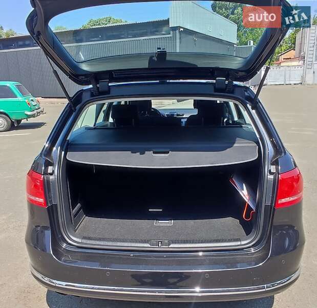 Универсал Volkswagen Passat 2011 в Киеве