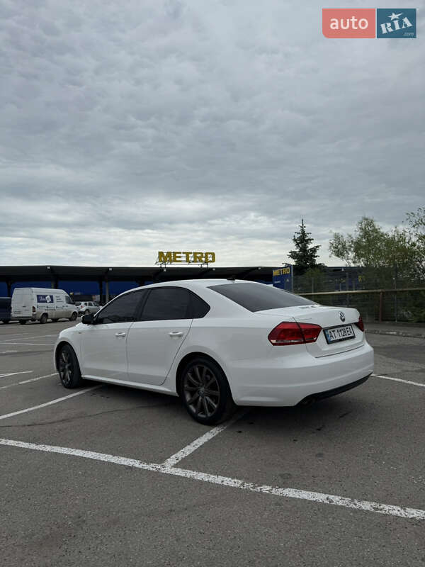 Седан Volkswagen Passat 2014 в Івано-Франківську