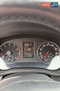 Седан Volkswagen Passat 2014 в 