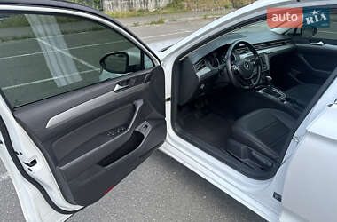 Седан Volkswagen Passat 2018 в 