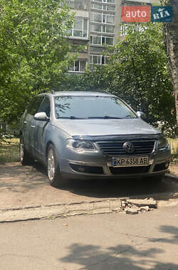 Універсал Volkswagen Passat 2005 в Запоріжжі
