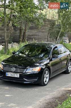 Седан Volkswagen Passat 2011 в Киеве