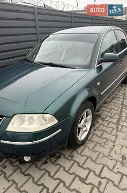 Седан Volkswagen Passat 2001 в Києві