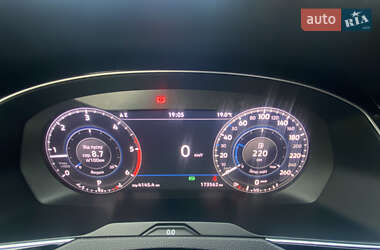 Седан Volkswagen Passat 2018 в 