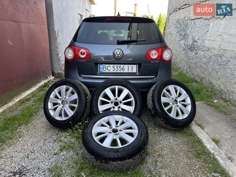 Универсал Volkswagen Passat 2009 в Самборе