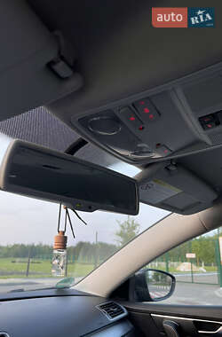 Универсал Volkswagen Passat 2012 в 
